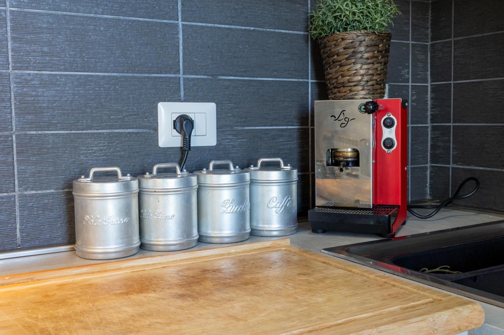 Belvedere Modern Apartment Con Parcheggio Gratuito Rom Eksteriør billede